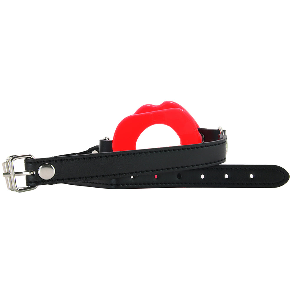 KISS LIPS GAG IN RED